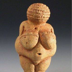 venus-von-willendorf-vorderansicht
